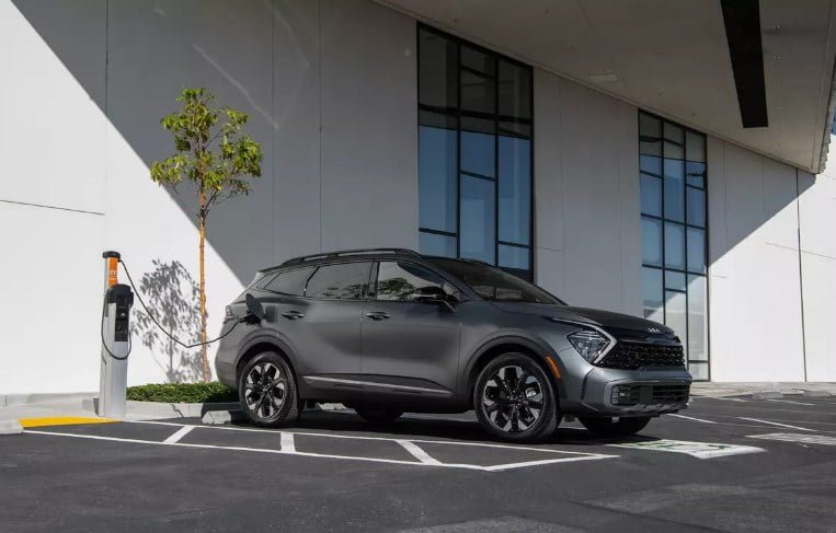 2024 Kia Sportage PHEV: Starts at $40,815
