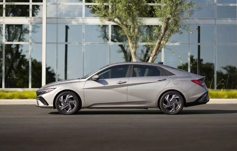 After the 2024 Kia Sportage, 2024 Hyundai Tucson, Elantra Awarded IIHS Top Safety Pick+