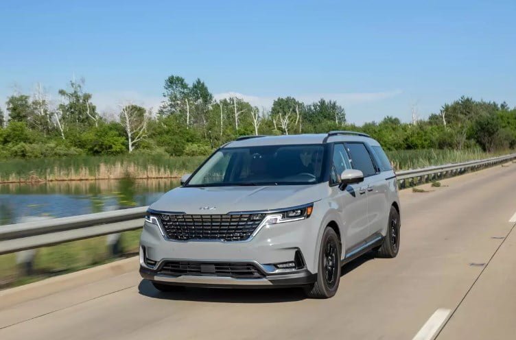 101,000 Kia Carnivals, Sportages Recalled