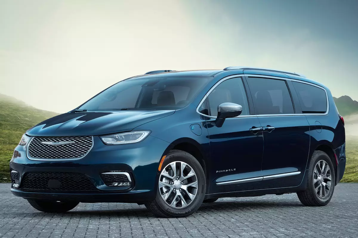 19,500 Chrysler Pacifica Hybrid Minivans Recalled