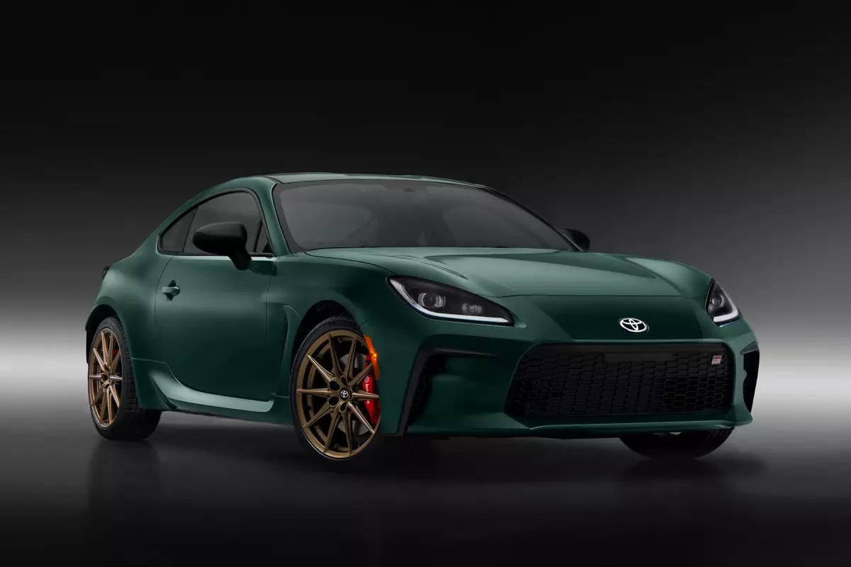 Introducing the 2025 Toyota GR86 Hakone Special Edition: A Blend of Performance and Elegance