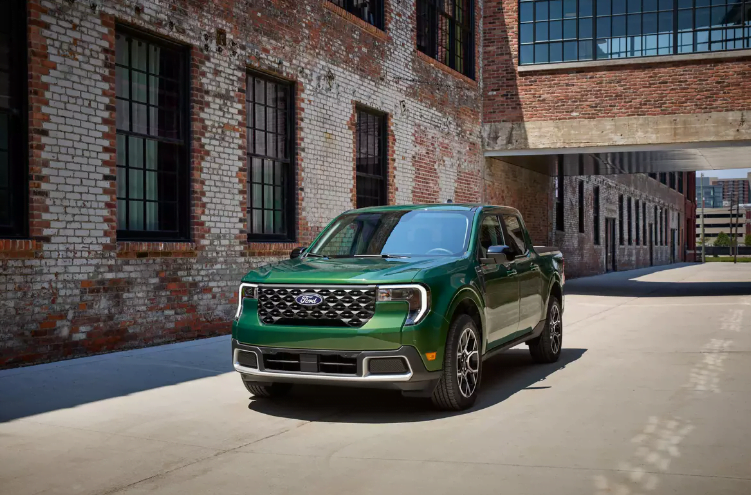 Exploring the 2025 Ford Maverick: Mini Truck, Max Utility