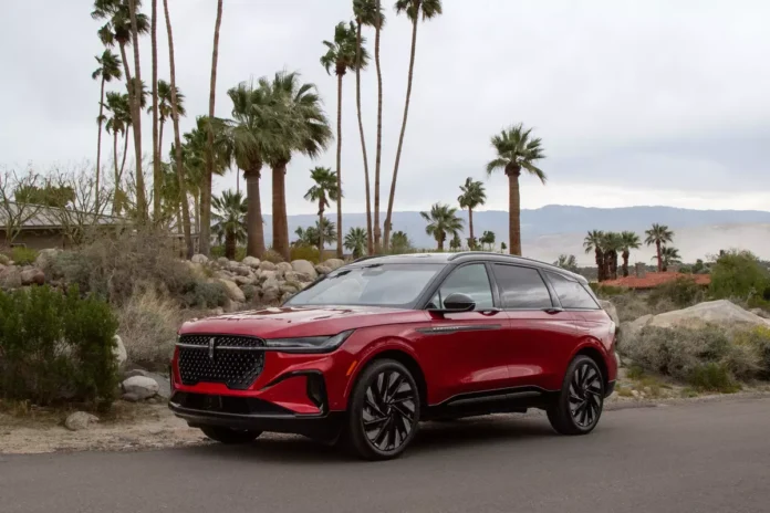 Ford and Lincoln Recall Over 70,000 Vehicles Due to Finger-Pinching Window Issue