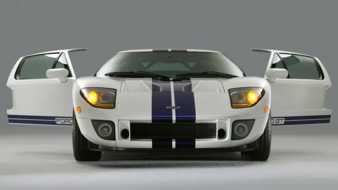 The Uniqueness of the Ford GT’s ‘Guillotine Doors’