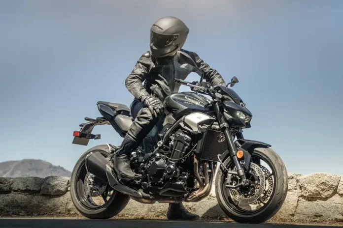 The Fun-Lovin’ Four-Pot: Unpacking the 2025 Kawasaki Z900 Retro