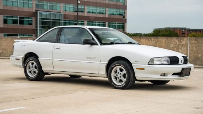 Discover the Rare 1992 Oldsmobile Achieva SCX: A Hidden Gem