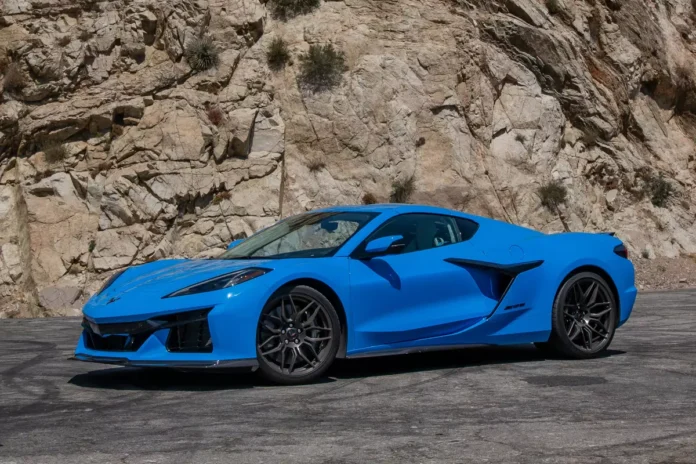 An In-Depth Review of the 2024 Chevrolet Corvette Z06: Performance Meets Elegance