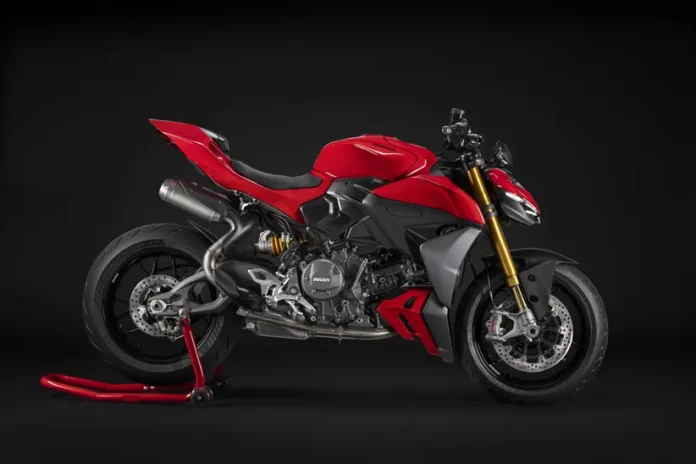 Ducati Unleashes the Sonic Boom with Their Newest Streetfighter