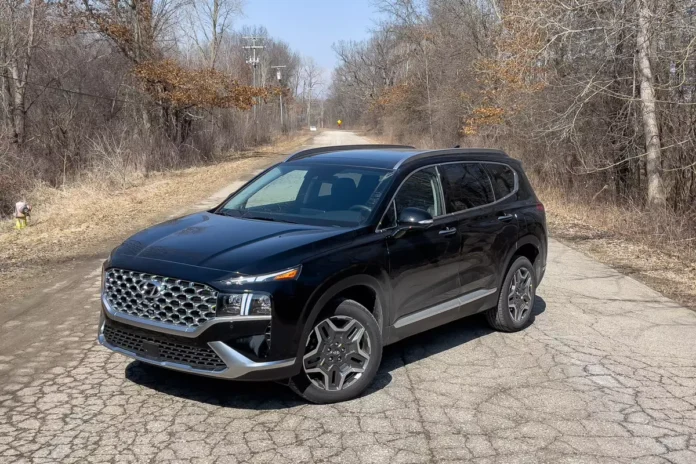 Hyundai Recalls 226,000 Elantras and Santa Fes for Rearview Camera Issues