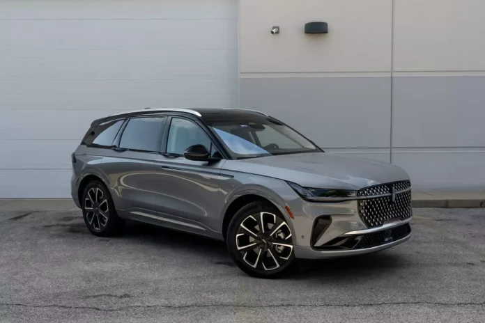 Exploring the 2025 Lincoln Nautilus: Features and Pricing