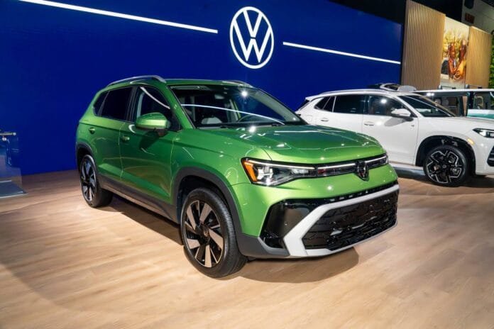 How Proposed Tariffs on Canada and Mexico Could Impact Car Prices