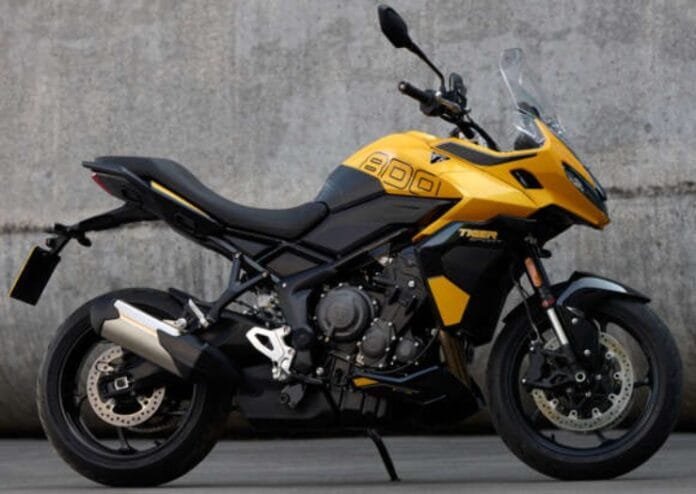 2025 Triumph Tiger Sport 800 Review: A Versatile Adventure Machine