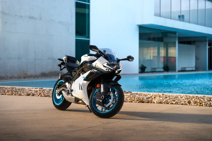 Experience the Thrills with the CF Moto SR-R: A True Supersport for £6,699