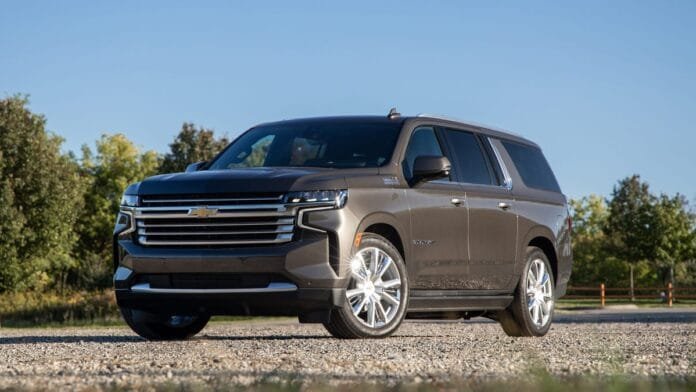 GM Issues Recall for 877K Trucks and SUVs Over Engine Defects