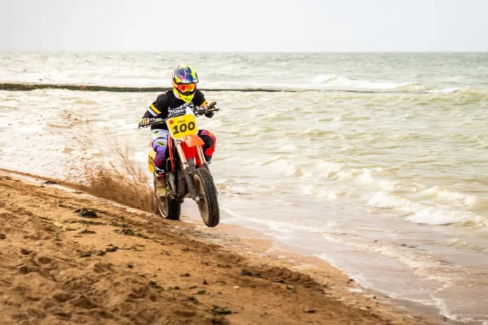 Thornton Hundred: The Electric Tribute to Honda’s CR500