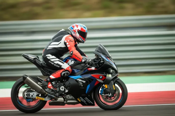 2025 BMW M1000RR Review: The Evolution of a Superbike