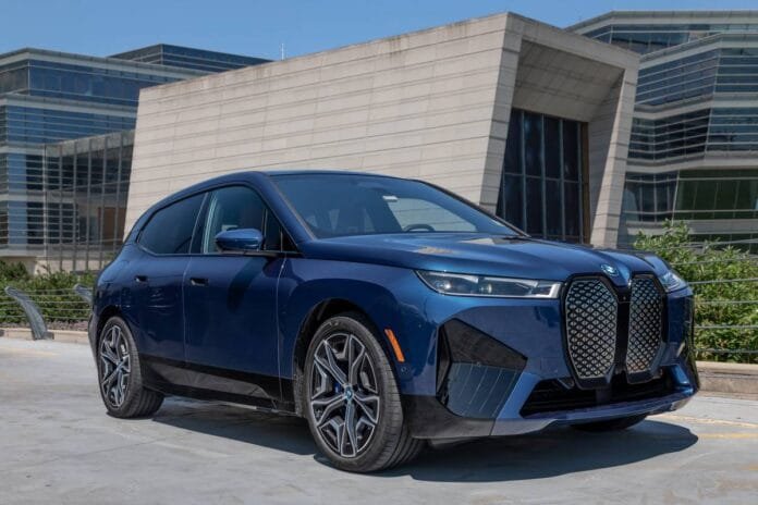 BMW Recalls Over 70,000 EVs Due to Software Issue