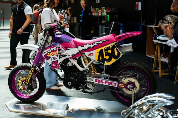 bikeshed-151r - Smartcarz.org | Car & Motorcycle Blog