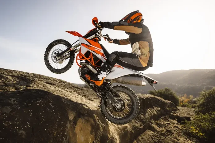 KTM Tease: The 2026 690 Enduro R Set for Major Upgrades