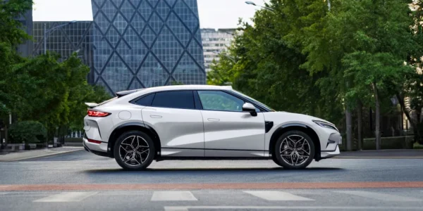 BYD-cutting-EV-production - DriveTech News