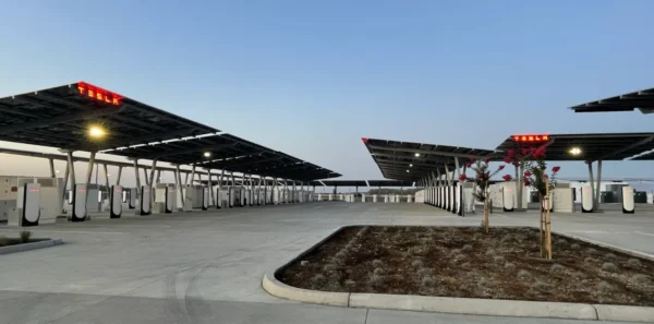 Tesla-Supercharger - Smartcarz.org | Car & Motorcycle Blog
