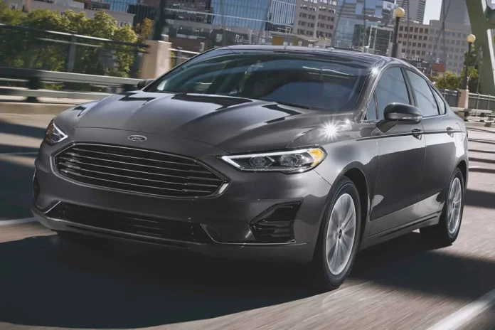 Ford and Lincoln Recall: Over 200,000 Vehicles Affected by Backup Camera Software Issue