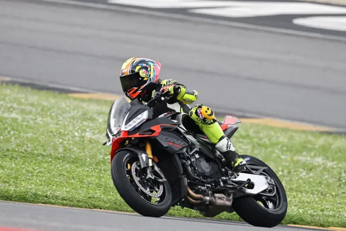 Aprilia’s 2025 RSV4 and Tuono V4: The Smartest Bikes on the Block