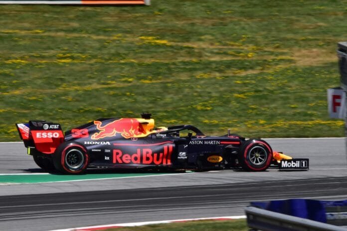 The Horner Dilemma: Red Bull’s Bold Move Leaves F1 Shaken