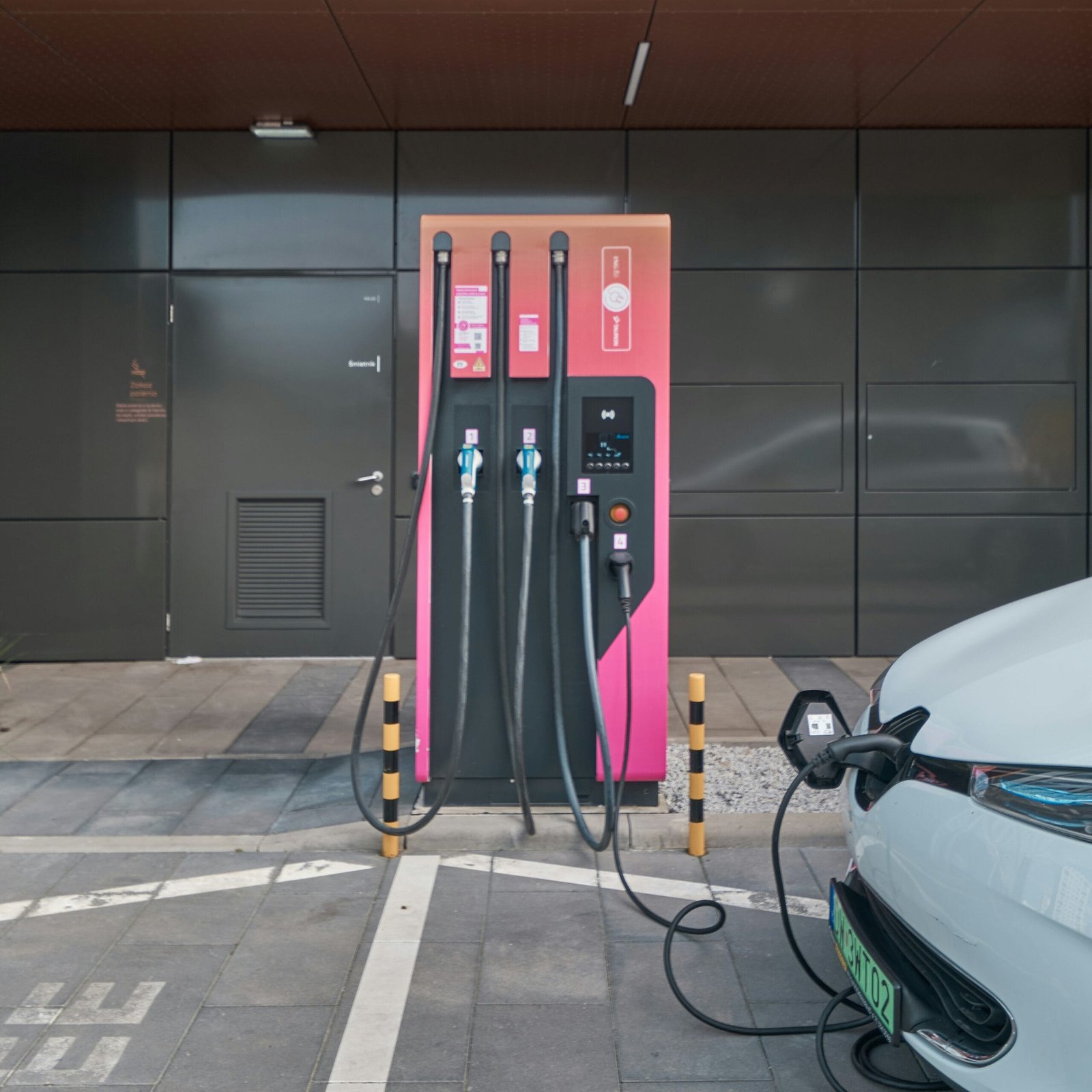 Image showcasing Charging Ahead: California’s New EV Charger Funding for Apartments