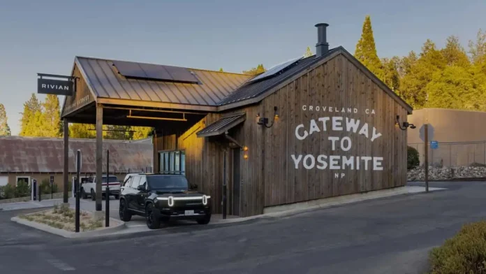 Exploring America’s National Parks: The EV Charging Challenge