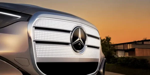 Mercedes-GLC-EV-face - DriveTech News