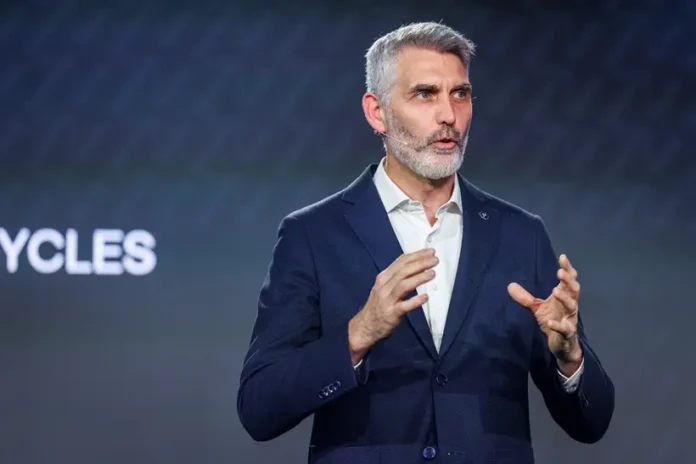 Introducing Norton: The Thrilling Reveal of V4 Manx and Atlas Adventure Bikes