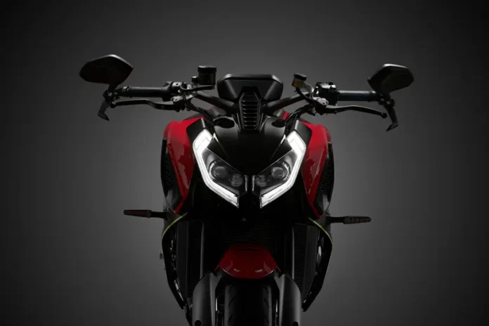 QJMotor SRK 921: Budget Super-Naked Power with Premium Kit?