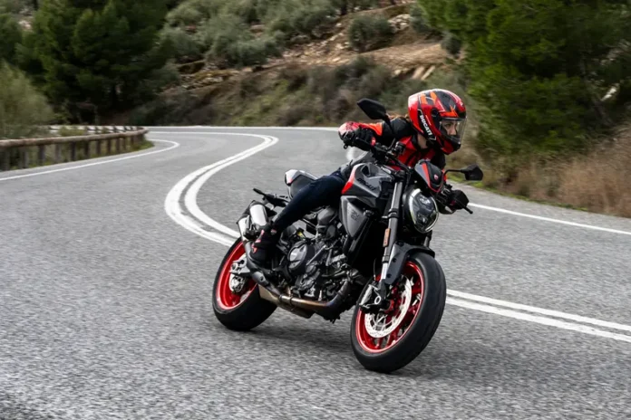 Ducati Monster “Sport Livery”: A Fresh Look for an Iconic Naked Bike Ducati Monster “Sport Livery”: A Fresh Look for an Iconic Naked Bike