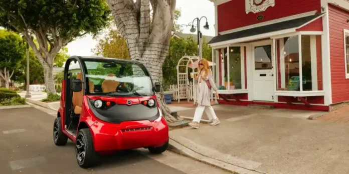 Golf Carts on Public Roads? Small Vehicles Are Quietly Reshaping Local Transportation Golf Carts on Public Roads? Small Vehicles Are Quietly Reshaping Local Transportation