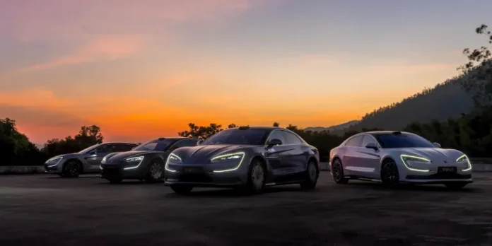 BYD Yangwang U7 Debuts Blade Battery 2.0, Promising Over 1,000 km of Electric Range